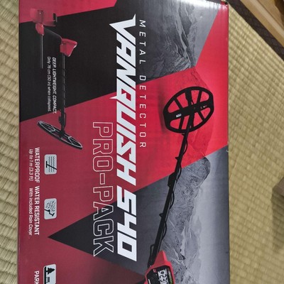 VANQUISH 540 PRO-PACK Metal Detector Waterproof Almost Unused with Accessories