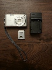 Nikon COOLPIX S3200 16.0MP Digital Camera - Silver W/Charger  Battery Tested