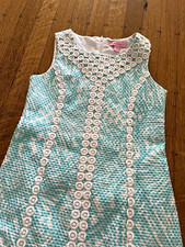 Lilly Pulitzer Blue/White Floral Shift Dress Sleeveless Round Neck Zip 8