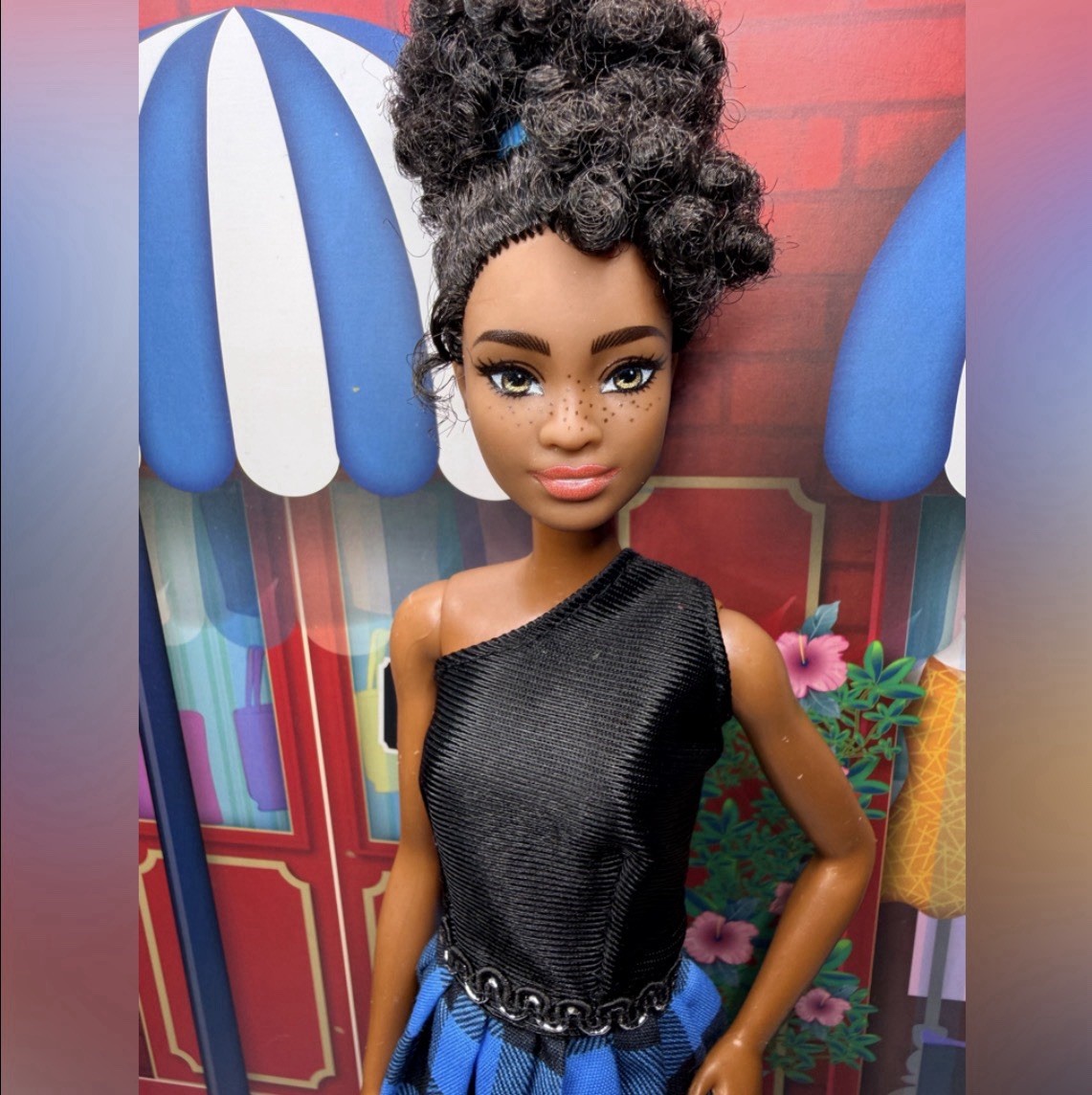 Barbie Doll HYBRID, FASHIONISTA BARBIE HEAD MADE TO MOVE PETITE BODY, FRECK