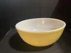 VTG Pyrex 404 Yellow Mixing Bowl 4 Qt Primary Colors MCM Glossy HTF Mid Century