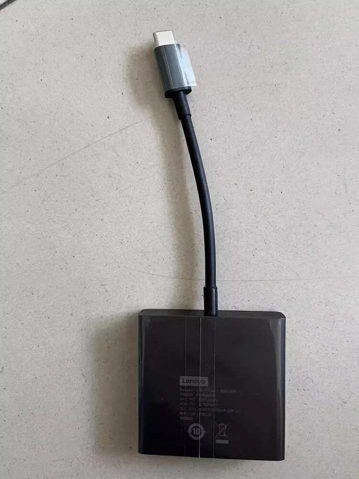 Lenovo Thinkplus 4-in-1 USB-C to USB A/C, HDMI 4K, VGA 1080P Hub Adapter - Image 2 of 4