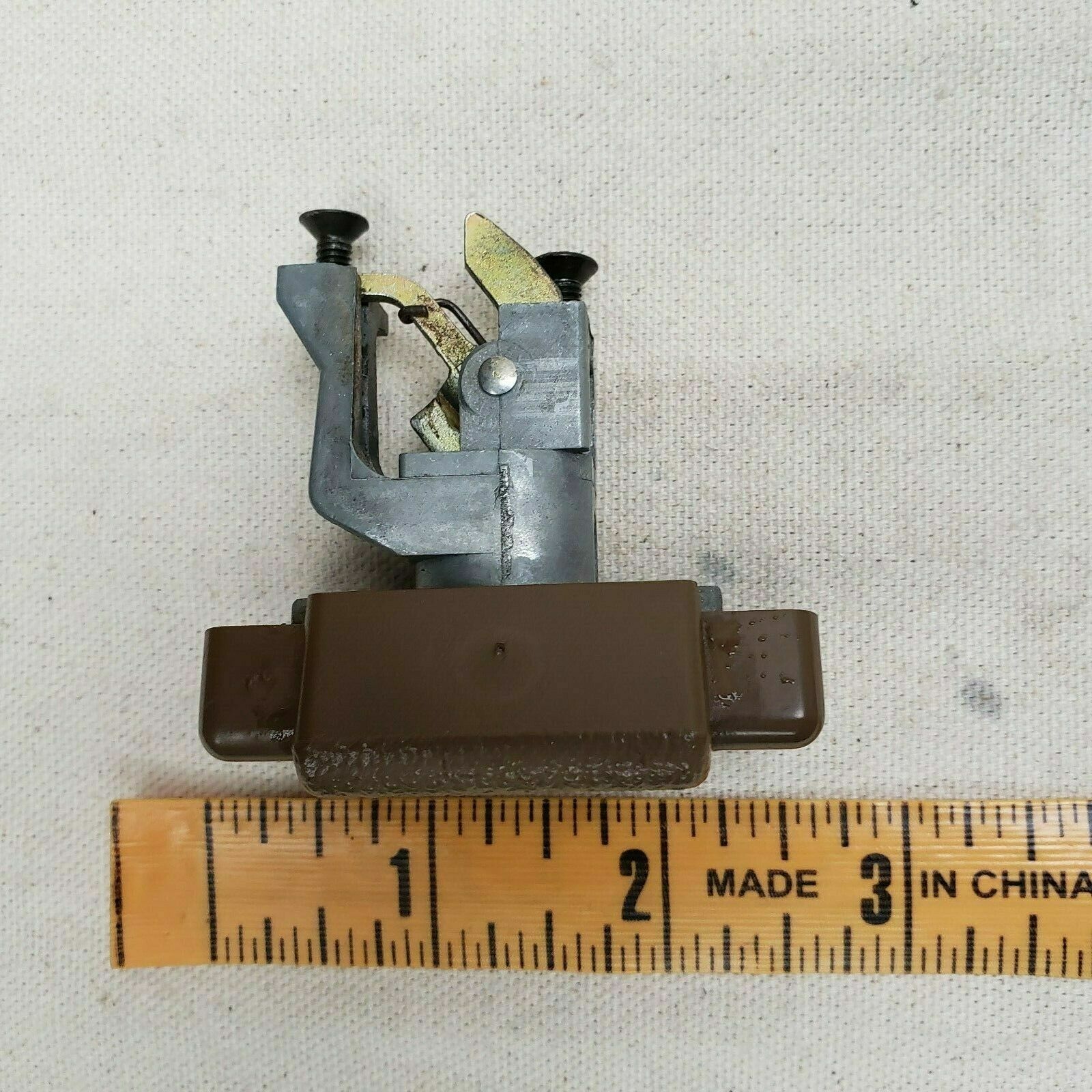 1988 Toyota Camry Glove Box Compartment Handle Latch Lock Brown Tan NO