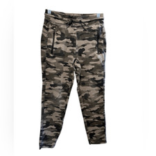 EUC Gap Boys Green/Cream Camo Joggers Sweetpants- Size Large - Size 10