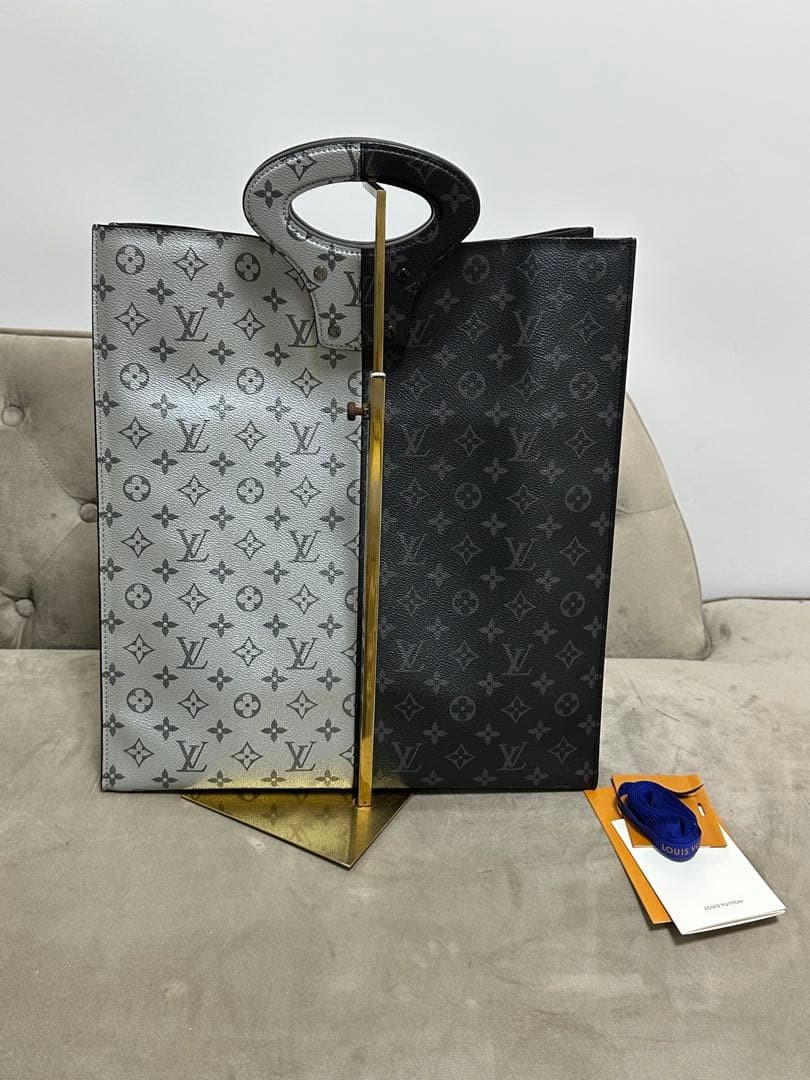 Extremely beautiful✨Louis Vuitton split tote M438… - image 6