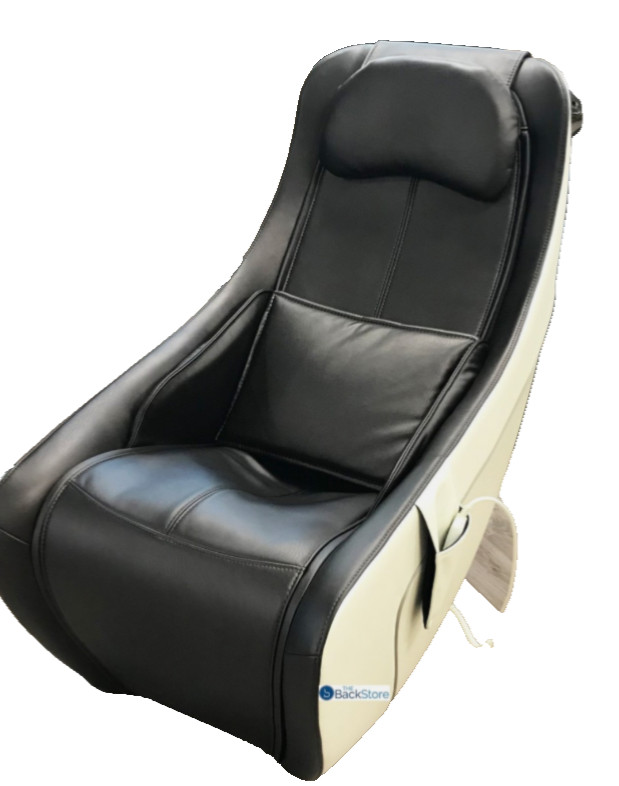 Synca Wellness CirC heated massage chair (brown) gently used
