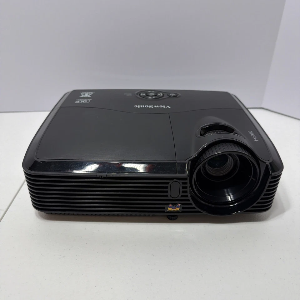 ViewSonic PJD5133 (VS14112) Full HD DLP Home Cinema Projector - No remote - Image 2 of 4