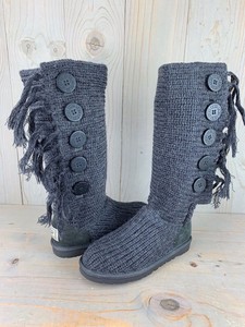 gray knitted uggs