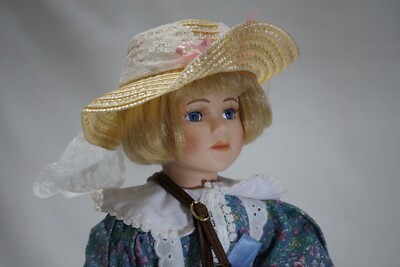 Vintage Porzellan Puppe von unbekanntem Künstlernamen auch unbekannt neuwertig in Box