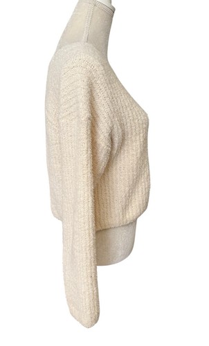 Kendall And Kylie Cropped V Neck Sweater Women's Size Small Cream Fuzzy Ribbed - Picture 5 of 12