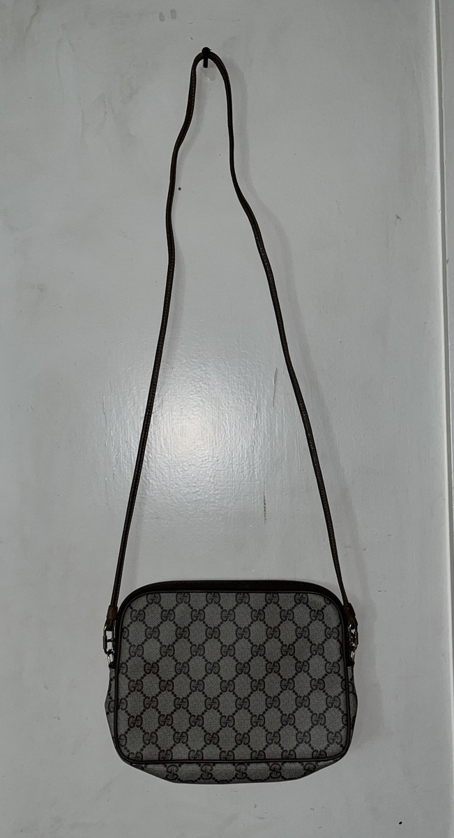 Gucci GG Logo Crossbody Purse 97.02.068 Vintage Brown