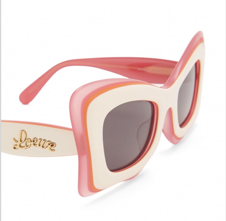 Loewe LW40140U 59A Sunglasses Ivory/Pink Opal Cat Eye Frame, Smoke Lenses Loewe Loewe LW40140U 59A Sunglasses Ivory/Pink Opal Cat Eye  main image 4