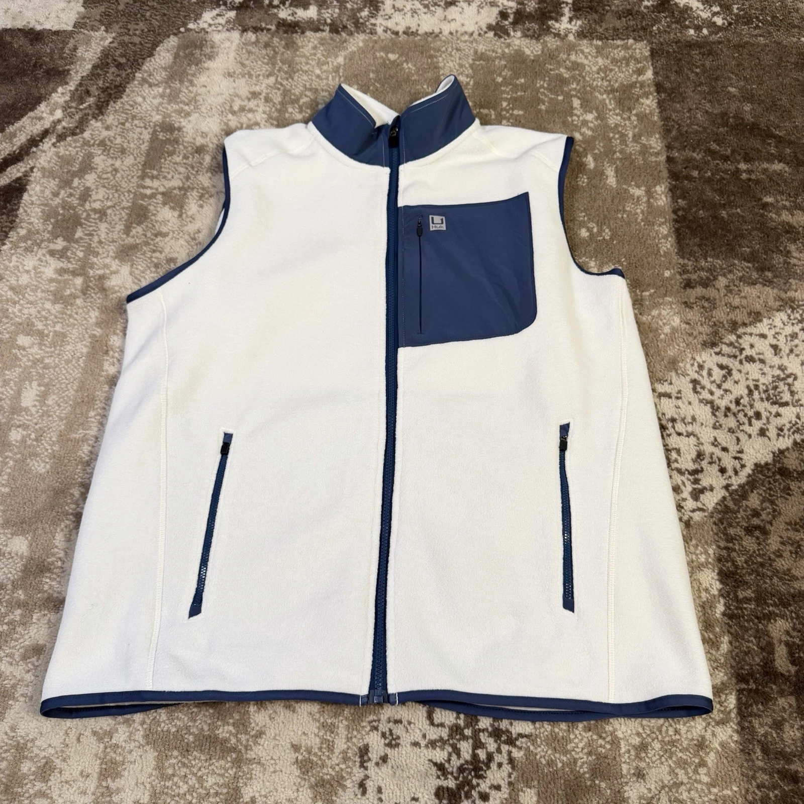 HUK Fishing Vest Mens XL White Fleece Full Zip Coldfront Performance Outdoor