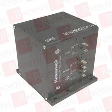 HONEYWELL M7415B-1004 / M7415B1004 (NEW IN BOX)