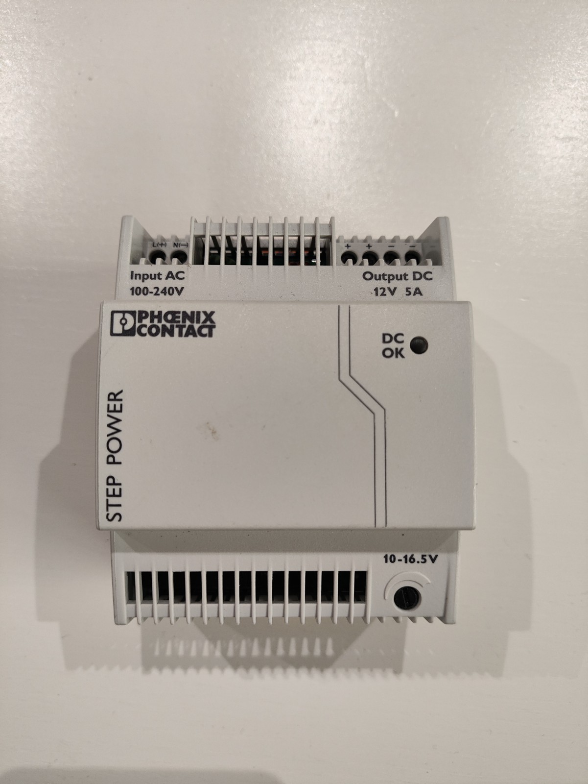 Alimentation compacte Phoenix STEP-PS 1AC 12DC 5 format étroit pour rail DIN