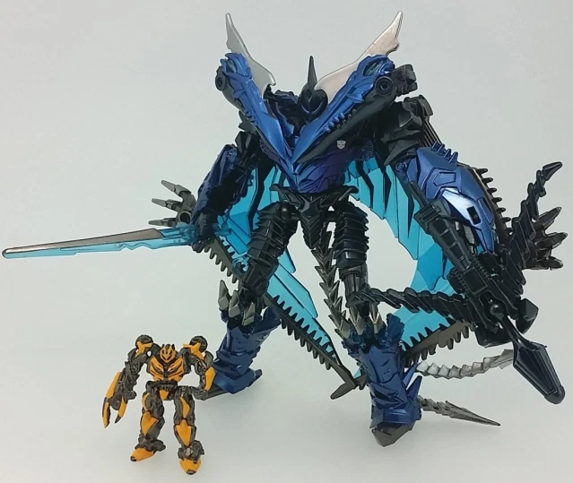 Transformers Movie 10th Anniversary MB-10 - Dinobot Strafe & Bumblebee in US - Image 3 of 4