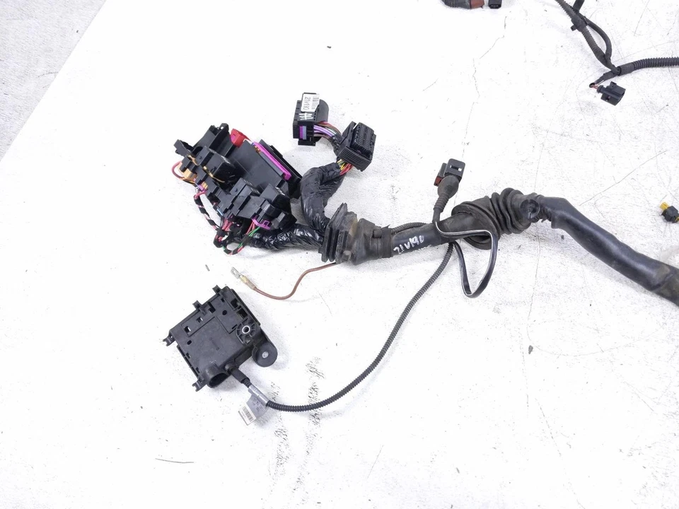 Arnés de cables del motor principal Audi A4 Quattro 2011-2012 2,0 L 8K1-971-072-Kp Foto 2 de 4