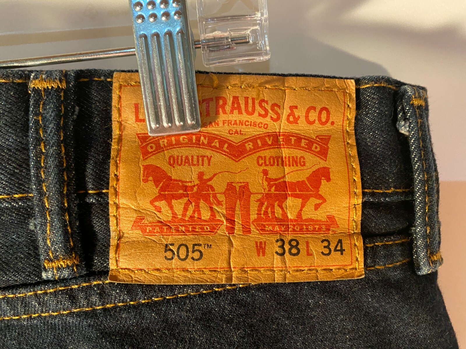 Levi's 505 Dark Wash Classic Denim Blue Jeans Men Siz… Gem