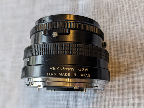 MINT Zenza Bronica Zenzanon PE 40mm f/4 Wide Lens w/ Hood For ETR S Si - Picture 4 of 7