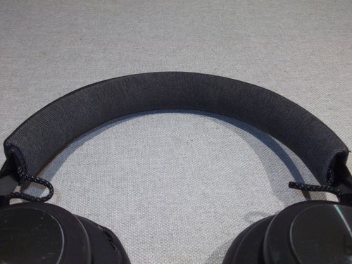 BANG & OLUFSEN Beoplay H4 Wireless Over-Ear Headphones RAF Camora Edition - Picture 11 of 15