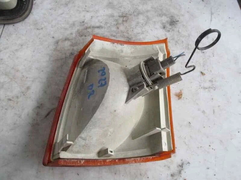 proiettore anteriore destro per FORD ESCORT BERLINA TURNIER 1.6 16V CAT 879389 - Immagine 2 di 3