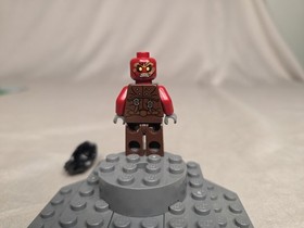 Lego The Hobbit and The Lord of the Rings: Uruk-hai lor008 Set 9474, 30211