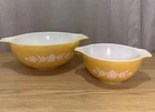 Vintage Pyrex 444 & 442 Butterfly Gold Cinderella 4 qt / 1.5QT Mixing Bowls