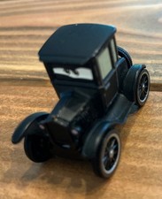 Disney Pixar Cars Diecast Lizzie Radiator Springs Vehicle 1.55 scale 2015