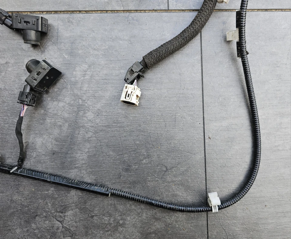 Genuine Toyota RAV4 XA50 2018 On Parking Sensor Wiring Loom Rear Bumper Sensors  - Image 3 of 4