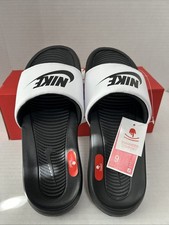 NWT NIKE VICTORI ONE AUTHENTIC MEN'S SLIP ON SLIDES SANDALS Mens 9