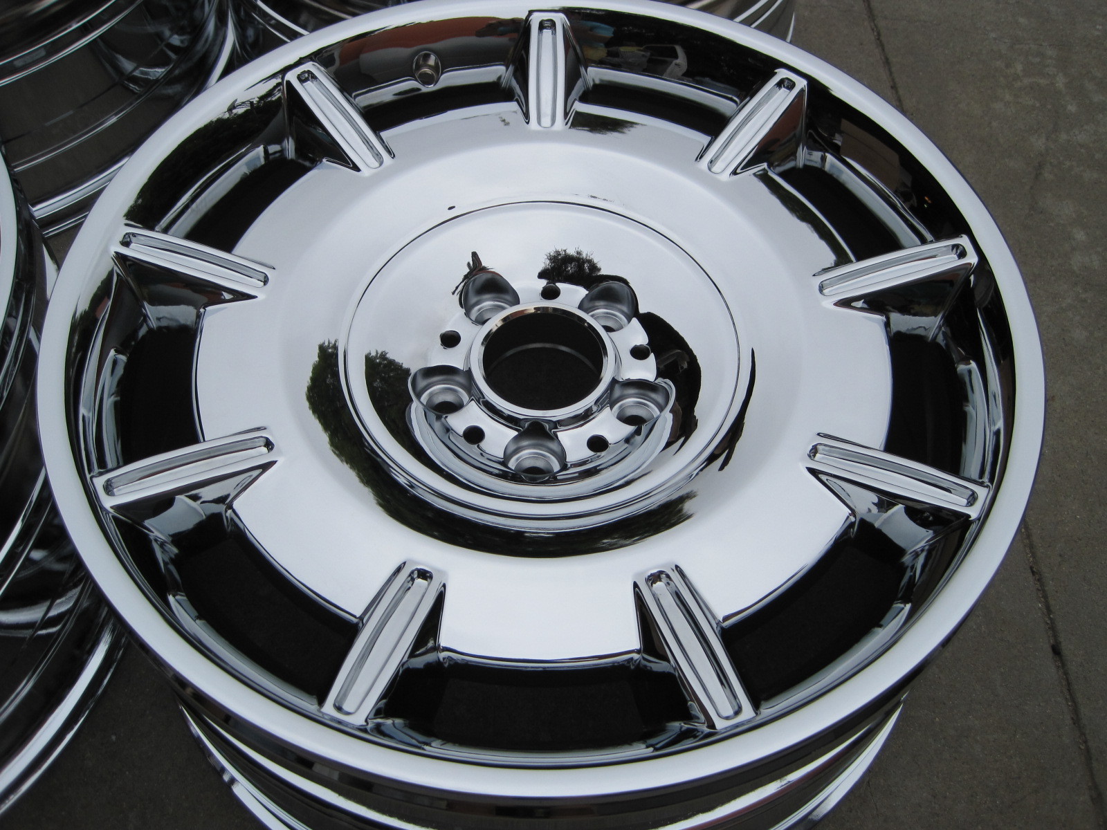 ROLLS ROYCE OEM FACTORY PAX WHEELS. NEW CHROMED. WHEELS ONLY. NO TIRES. NO CAPS.