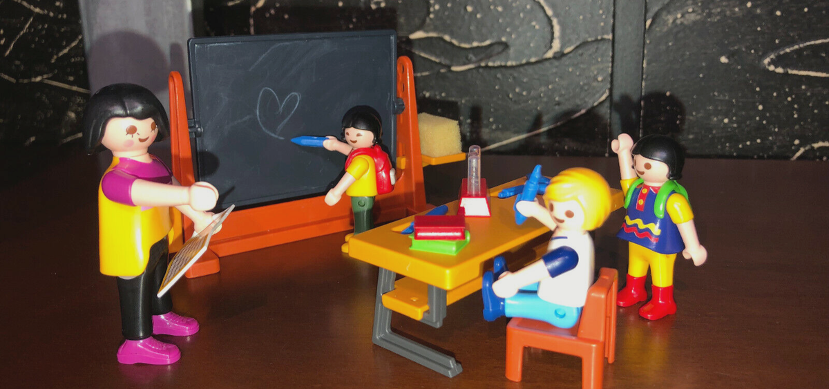 Playmobil 5971 CITY LIFE Teacher and Kids NO BOX!!