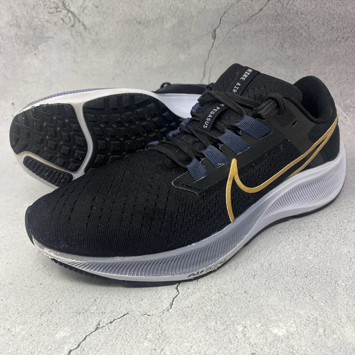 ぺんちゃん EU38/24.5cm Nike Air Zoom Pegasus 38 Black/Metallic Gold Coin CW7358-004