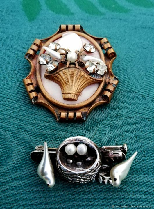 Broche Ancienne En Laiton XIXe Siècle - Panier De Fleurs - Antique Basket Brooch