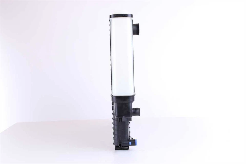 Radiador compatible con BMW 318i 1991-1999, 318is 318ti 318i, Z3 NISSENS NORTH AMERICA INC. Foto 4 de 4