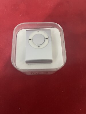 new Mp3 Shuffle 2nd generation silver with 1gb sd card
