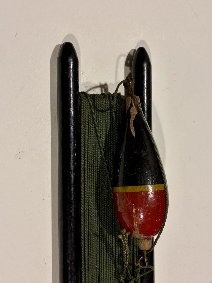 Vintage Wood Fishing Float w/ Hand Painted Bobber & Line - Image 4 of 4