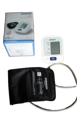 Omron M300 Digitales Oberarm Blutdruckmessgerät