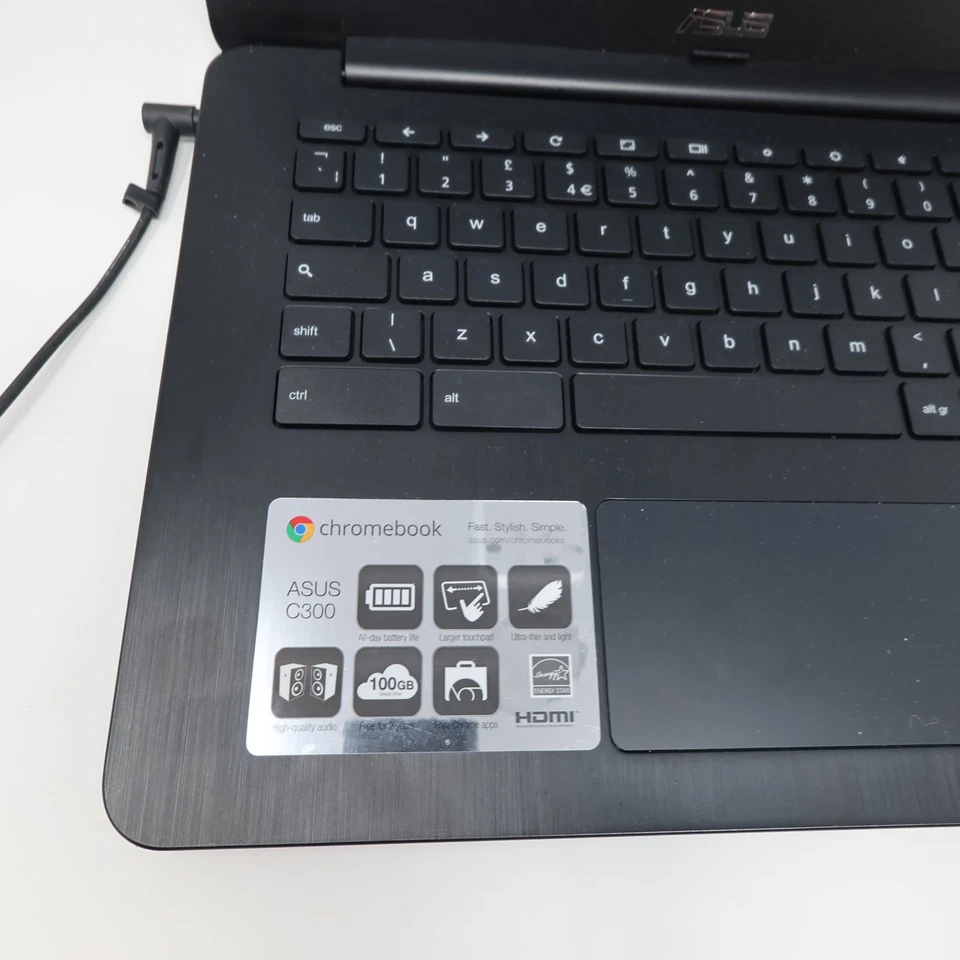 Asus C300S Laptop N3060 2GB Ram 32GB SSD 13" Chrome Battery Faulty - Image 2 of 4