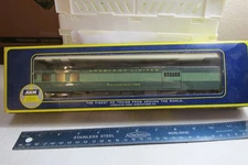 AHM 6203-CL HO Crescent Limited  William Moul Trie " Combine car Free Shipping