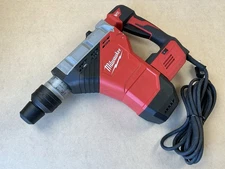 Milwaukee 5546-21 15 Amp 1-3/4" SDS-MAX Combo Rotary Hammer FOR PARTS OR REPAIR
