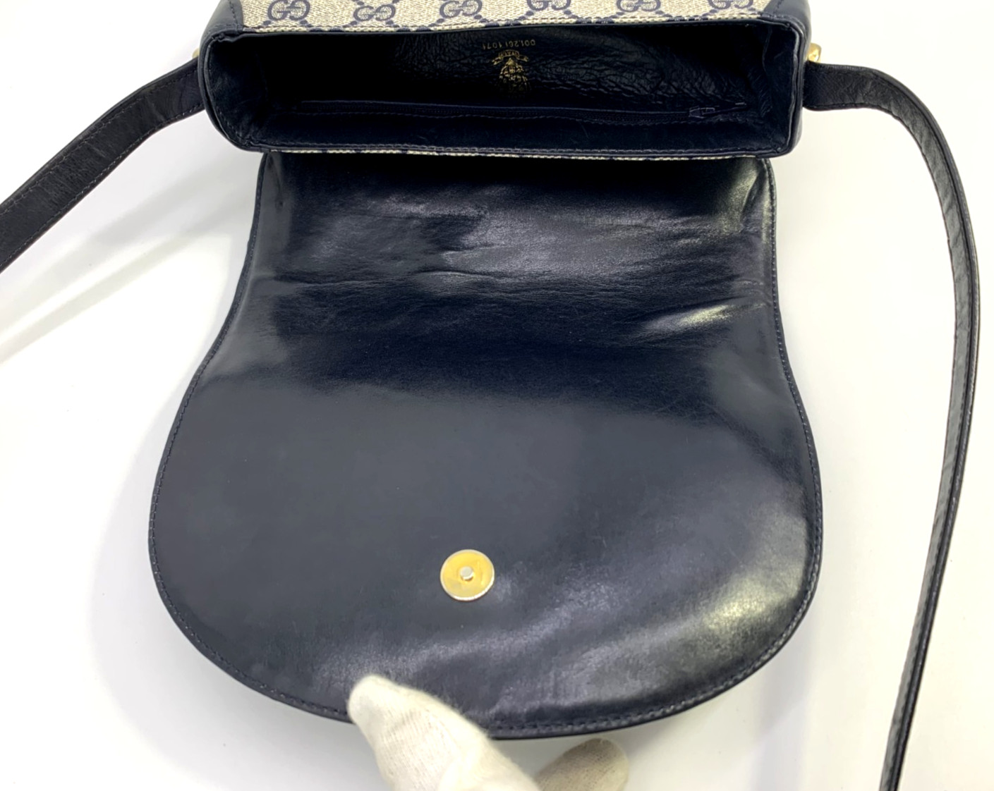 Gucci Vintage Bag Shoulder Bag Crossbody Purse GG Supreme Leather Navy Authentic thumbnail 17