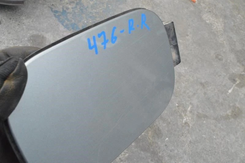 Land Rover LR4 2010 2011 2012 2013 2014 2015 16 tapa de puerta de llenado de combustible (arañazada) Foto 3 de 4