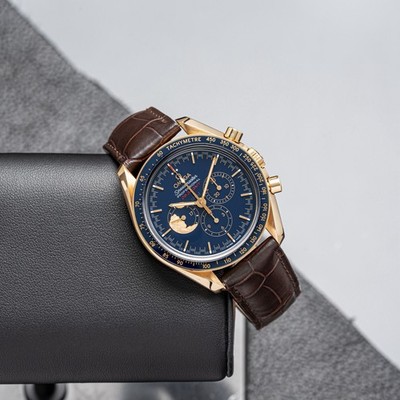 Omega 311.63.42.30.03.001 Apollo XVII 42mm Solid Gold Speedmaster Blue Dial