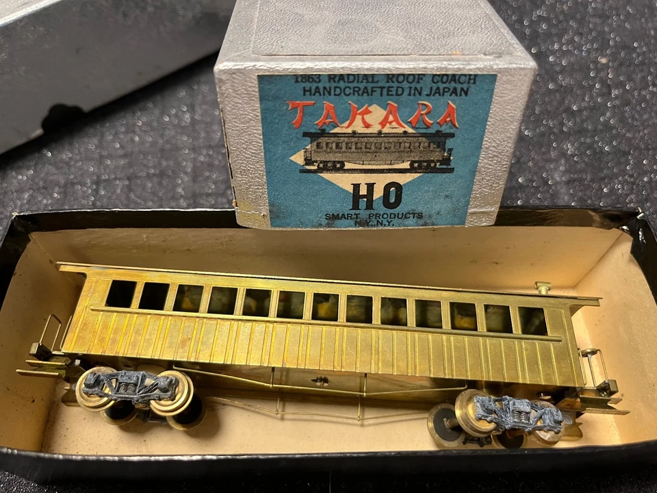 HO Brass - 1863 Radial Roof Passenger Cars w/Trucks (4) Takara, Unused, NOS - Image 3 of 4