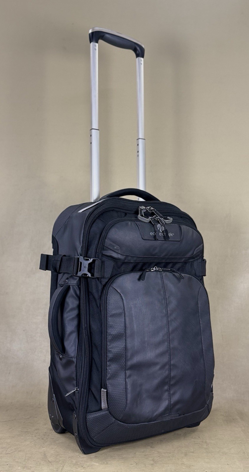 Wheeled Carry On Exp Suitcase 20428