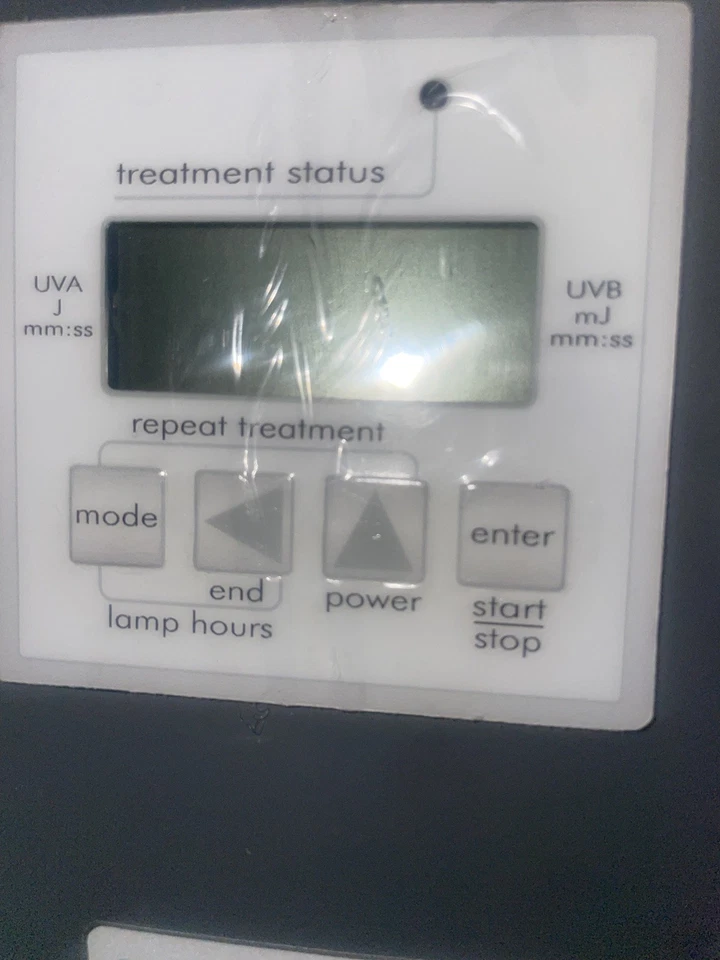 Unidad de fototerapia UVB de banda estrecha Daavlin serie 7 T311-8 - funciona perfectamente Foto 4 de 4