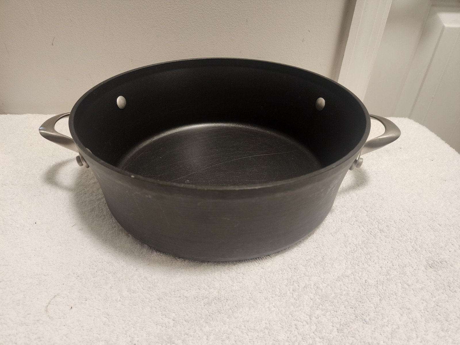 Calphalon Contemporary 5 Quart Hard Anodized  NonStick Pan 8785 Ohio