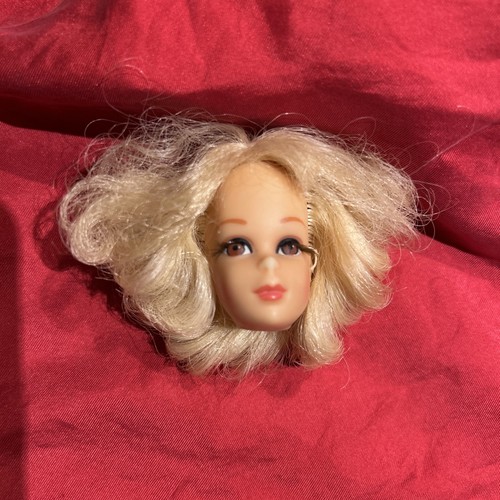 POUPEE ANCIENNE BARBIE Skipper Francie EUR 12,50 - FR