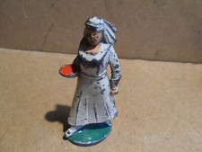 VINTAGE BARCLAY MANOIL LEAD TOY SOLDIERS NURSE CARRYING MEDICINE TRAY